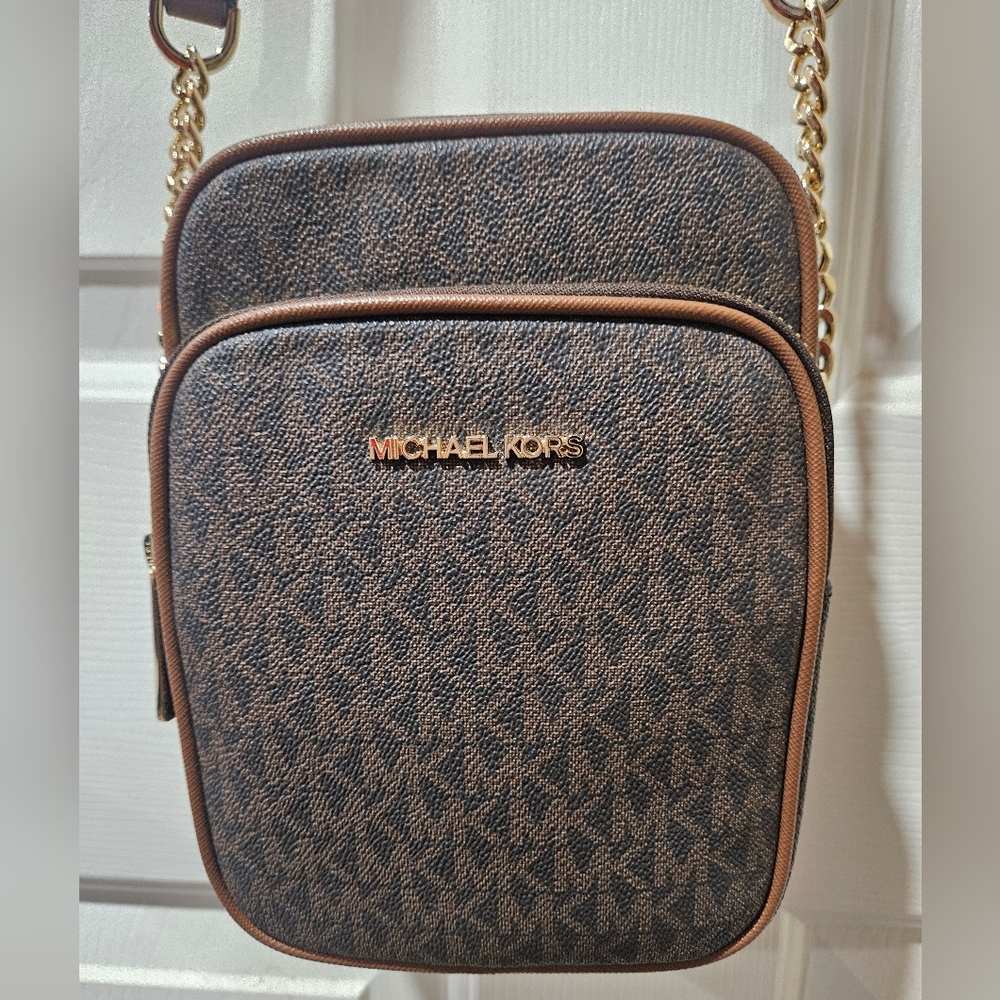 Michael Kors Medium Jet Set Travel Logo Crossbody Bag